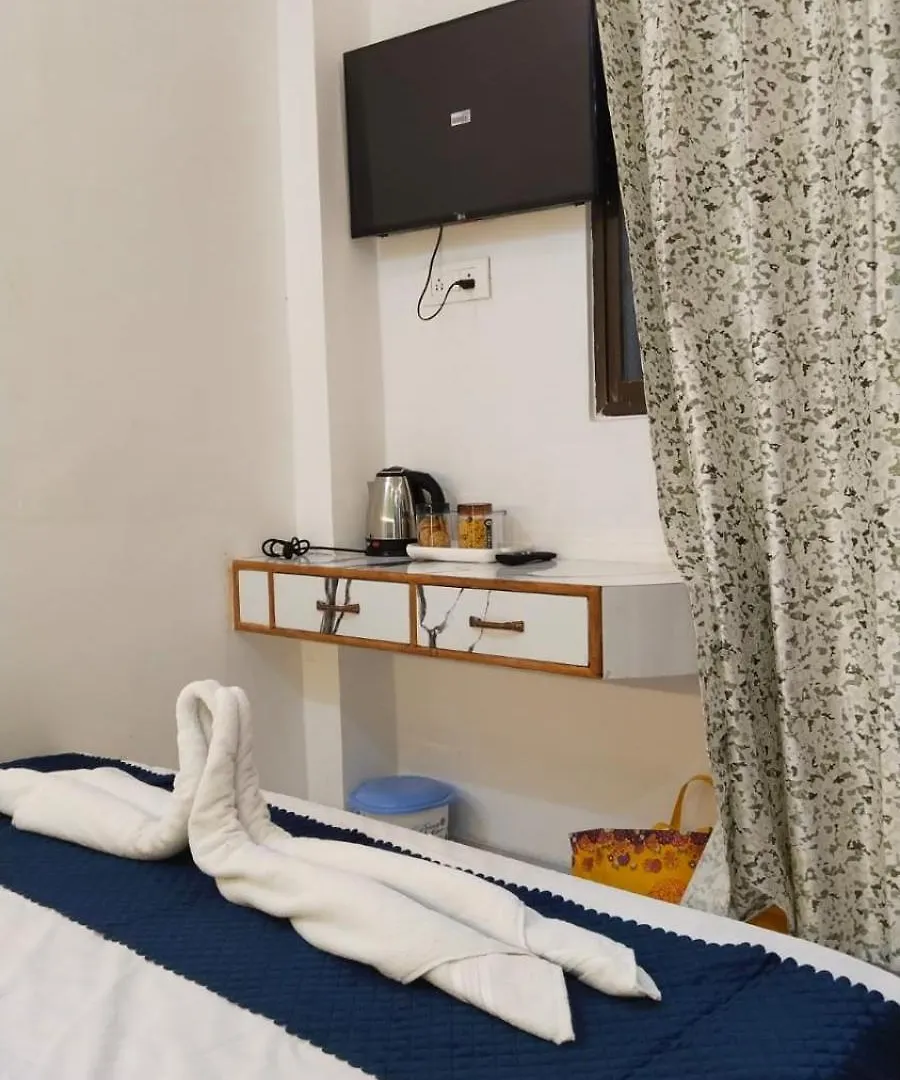 Nirvana Family Guest House Varanasi 0*,  India
