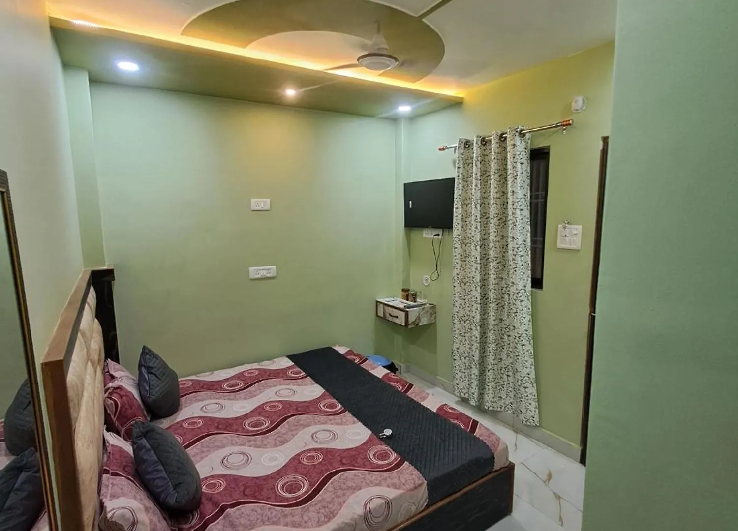 Nirvana Family Guest House Varanasi